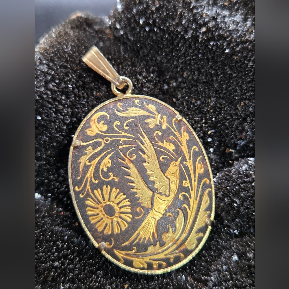 Damascene Oval Bird Pendant